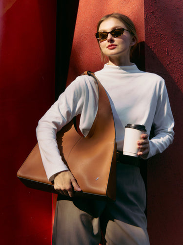 City Tote (Tan)